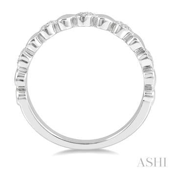 1/20 Ctw Mini Hearts Round Cut Diamond Fashion Band in Sterling Silver