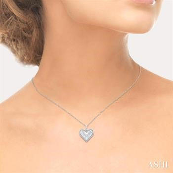 1/20 Ctw Heart fluted medallion Round Cut Diamond Pirouette Pendant With Chain in Sterling Silver