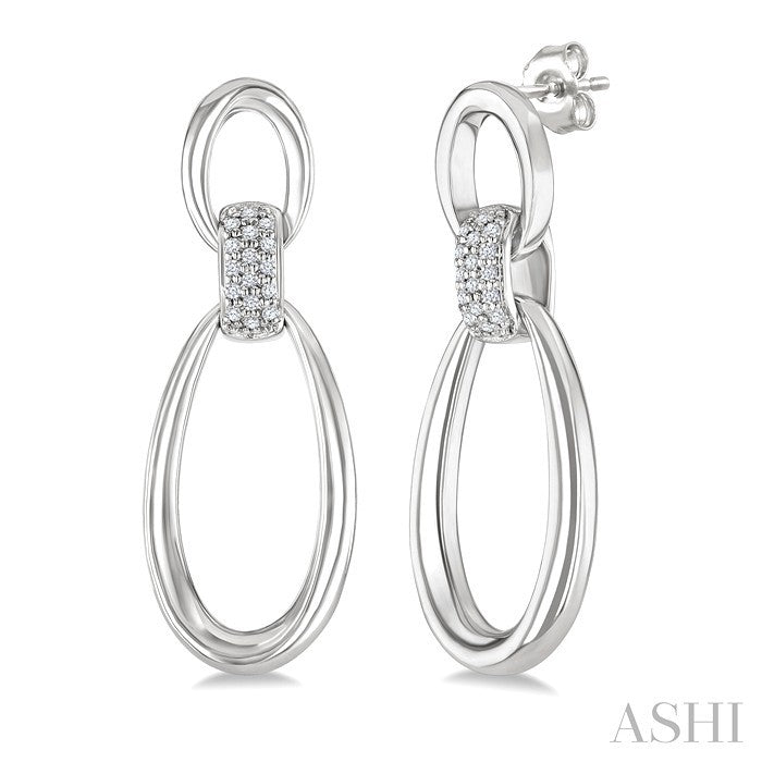 1/10 Ctw Oval Shape Link Round Cut Diamond Fashion Earrings in Sterling Silver