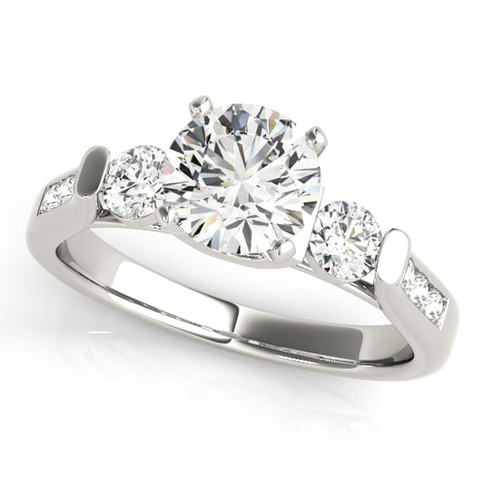 ENGAGEMENT RINGS 3 STONE ROUND