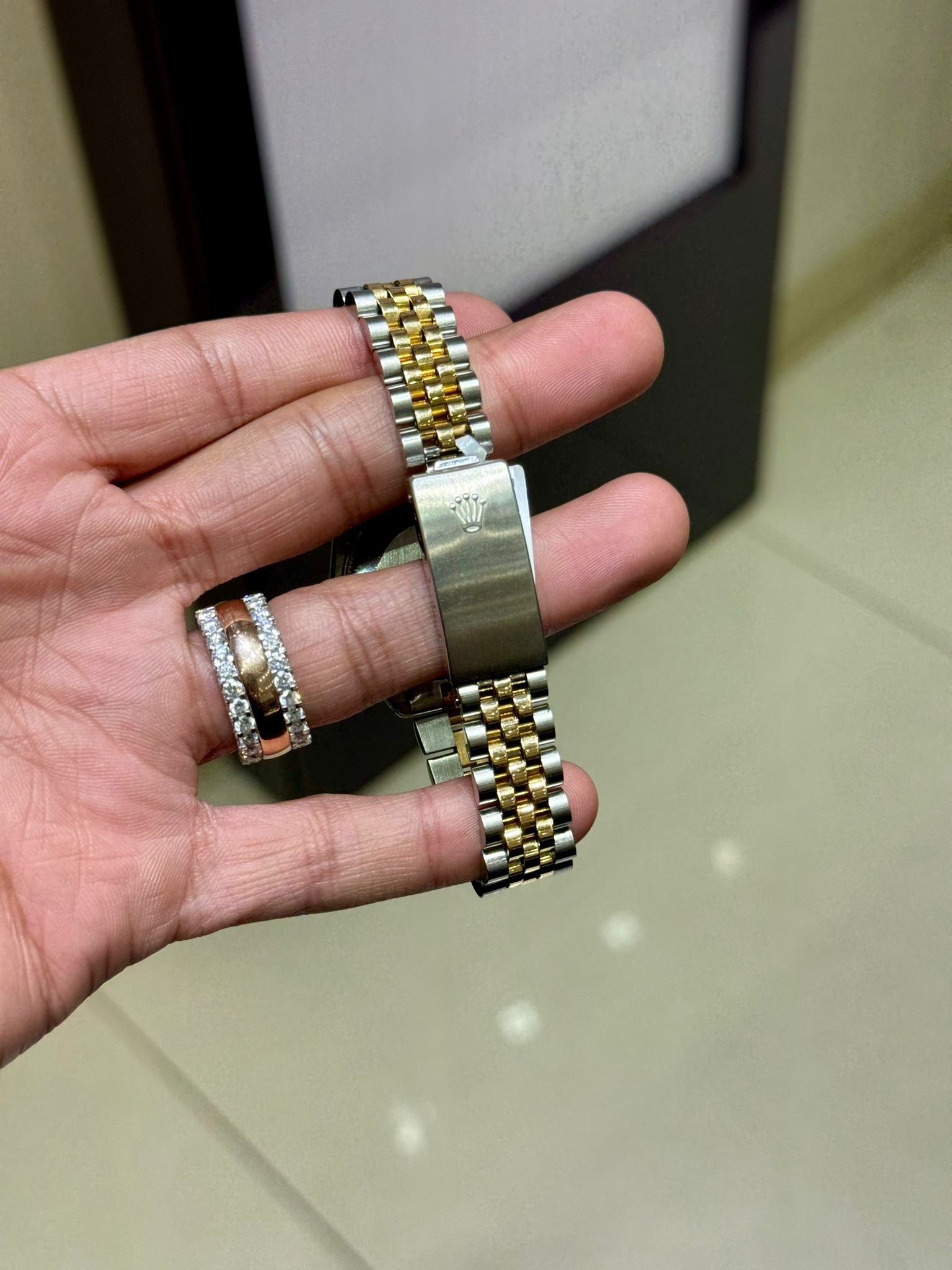 Rolex Datejust 6827 Ladies 31mm Jubilee white mother of pearl