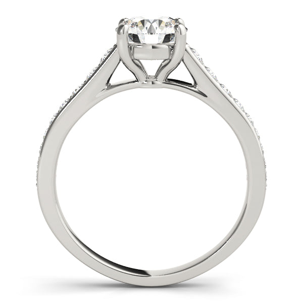 Graduating Single Row Round Engagement Ring