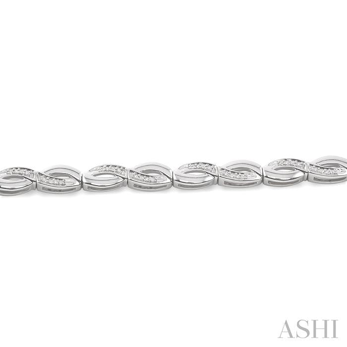 1/6 Ctw 'FIG 8' Shape Round Cut Diamond Bracelet in Sterling Silver