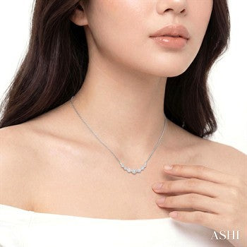 1/8 Ctw Petite Smile Graduated Round Cut Diamond Necklace in Sterling Silver
