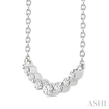 1/8 Ctw Petite Smile Graduated Round Cut Diamond Necklace in Sterling Silver