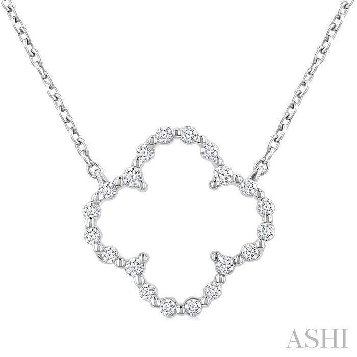 1/8 Ctw Petite Open Window Clover Round Cut Diamond Pendant With Chain in Sterling Silver