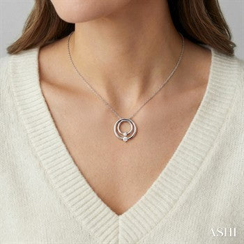 1/20 Ctw Round Cut Diamond Circle Pendant in Sterling Silver with Chain