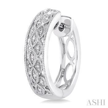 1/10 Ctw Round Cut Diamond Vintage Earrings in Sterling Silver
