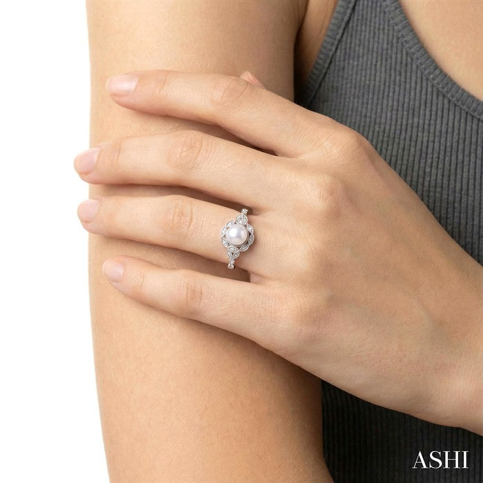 6.5X6.5 MM Cultured Pearl and 1/20 Ctw Round Cut Diamond Ring in Sterling Silver