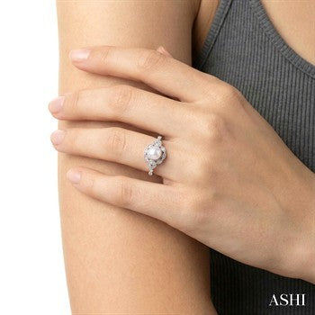 6.5X6.5 MM Cultured Pearl and 1/20 Ctw Round Cut Diamond Ring in Sterling Silver