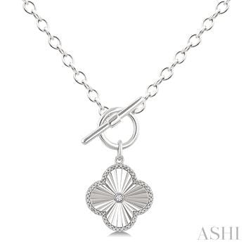 1/10 Ctw Clover Fluted Toggle Round Cut Diamond Pirouette Fashion Necklace in Sterling Silver