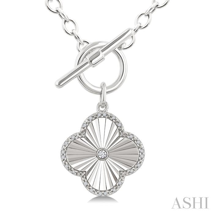 1/10 Ctw Clover Fluted Toggle Round Cut Diamond Pirouette Fashion Necklace in Sterling Silver