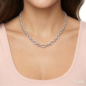 1/4 Ctw Round Cut Diamond Bold Oval Shape Rope Link Necklace in Sterling Silver