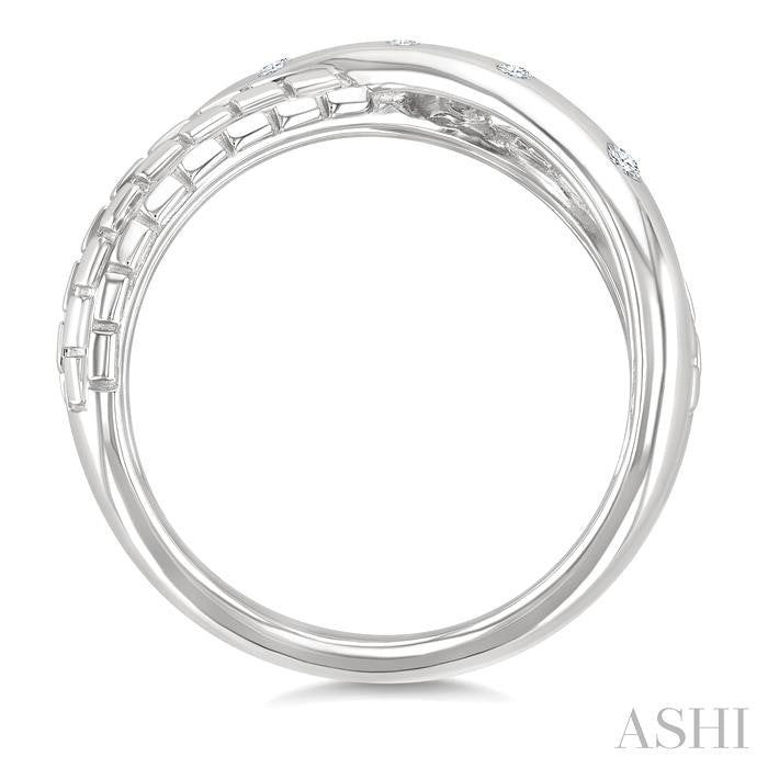 1/10 Ctw Split Criss Cross Round Cut Diamond Fashion Ring in Sterling Silver