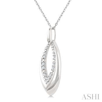 1/10 Ctw Marquise Shape Inner Link Round Cut Diamond Pendant With Chain in Sterling Silver