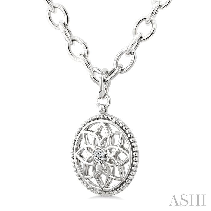 1/20 Ctw Circle medallion Round Cut Diamond Pendant With Chain in Sterling Silver
