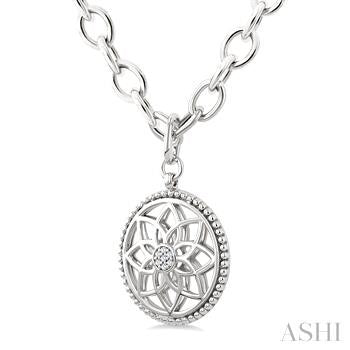 1/20 Ctw Circle medallion Round Cut Diamond Pendant With Chain in Sterling Silver