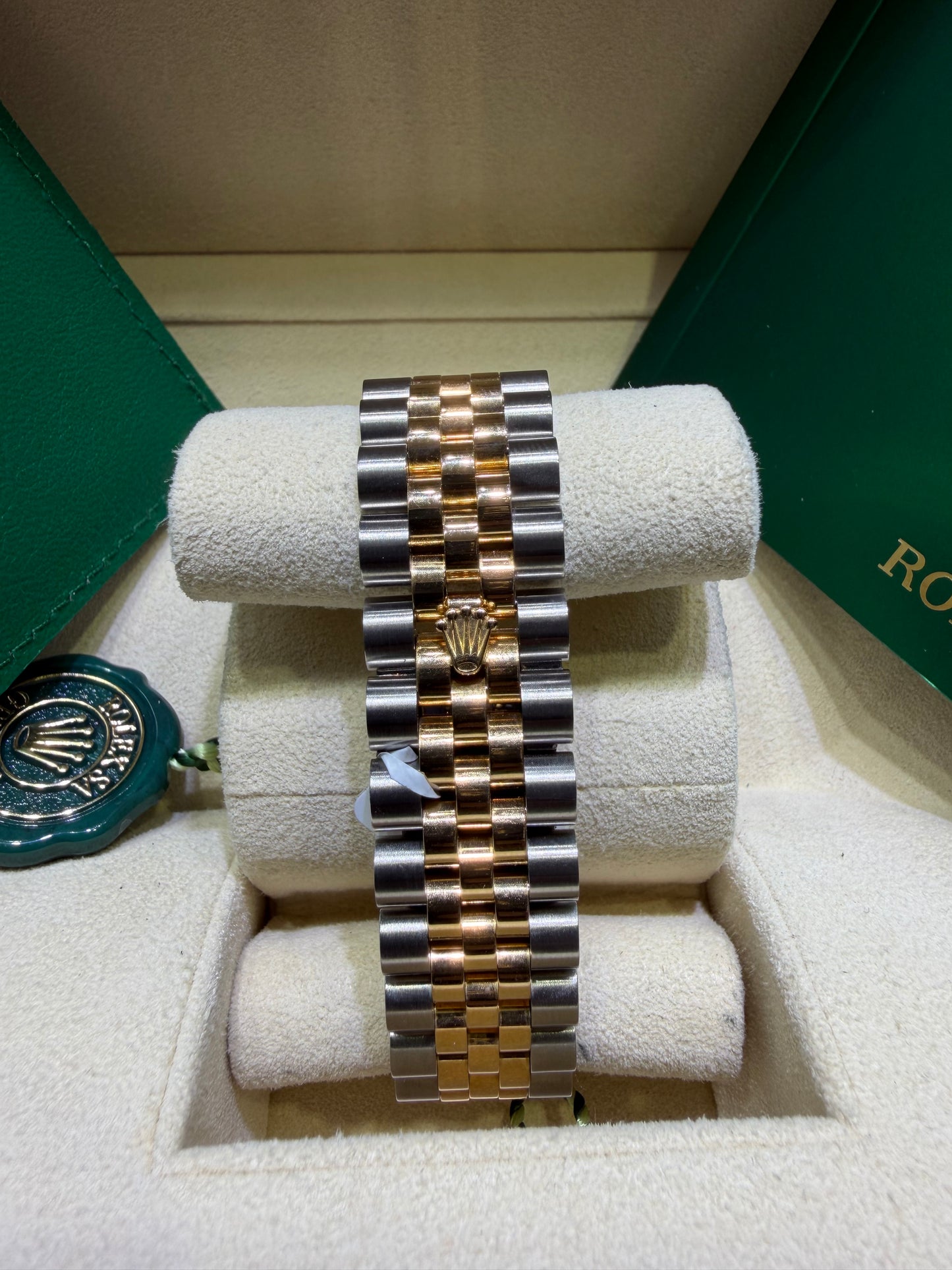 Rolex Datejust 36 116233 Champagne Index Dial Two-Tone 18K Gold Box & Papers