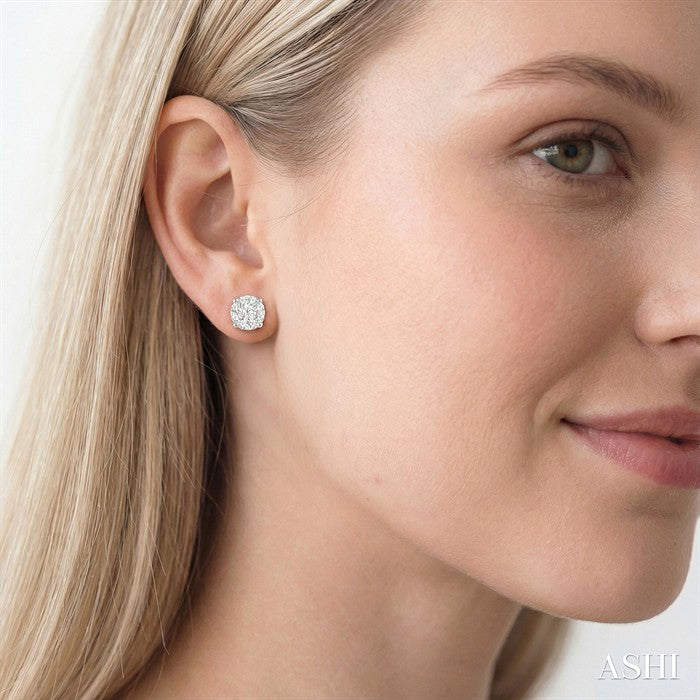 1/2 Ctw Lovebright Round Cut Diamond Stud Earrings in 14K White Gold