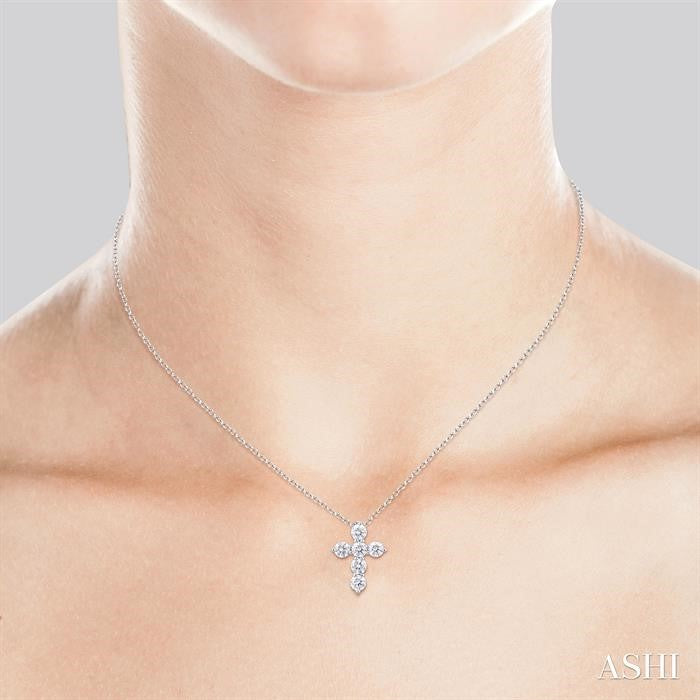 1/3 Ctw Round Cut Diamond Christian Cross 6-Stone Fashion Pendant With Chain in 14K White Gold