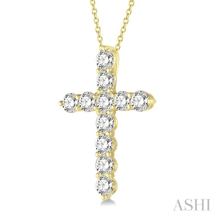 2 Ctw Round Cut Diamond Cross Pendant in 14K Yellow Gold with Chain