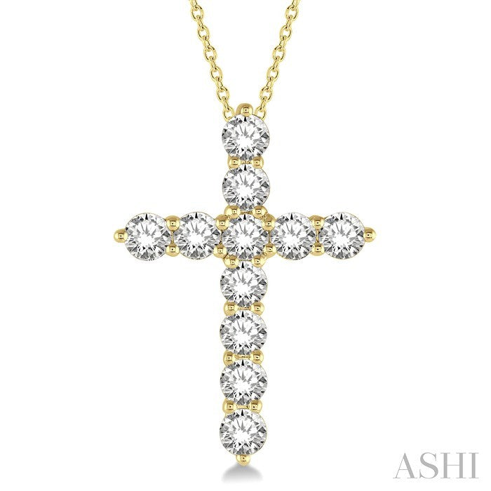2 Ctw Round Cut Diamond Cross Pendant in 14K Yellow Gold with Chain
