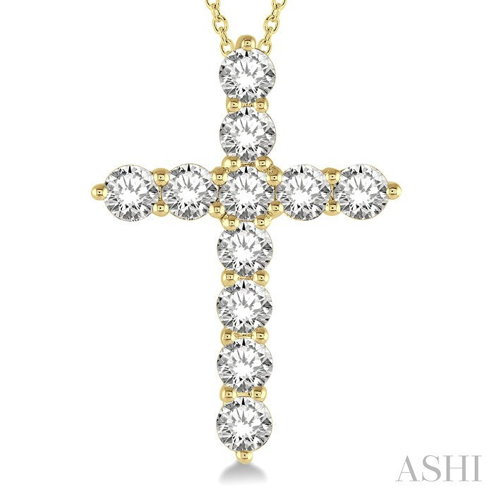 2 Ctw Round Cut Diamond Cross Pendant in 14K Yellow Gold with Chain