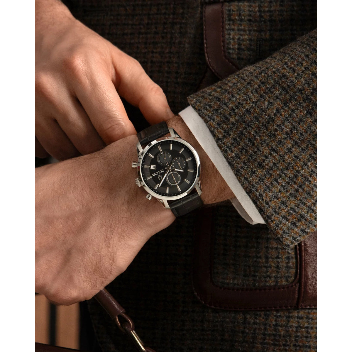 Bulova Sutton 96B403, 41mm black dial stainless steel, Mens