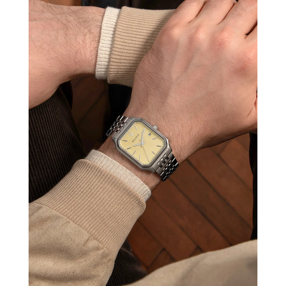 Bulova We are All Here 96B471, 32mm champagne dial stainless steel, Mens
