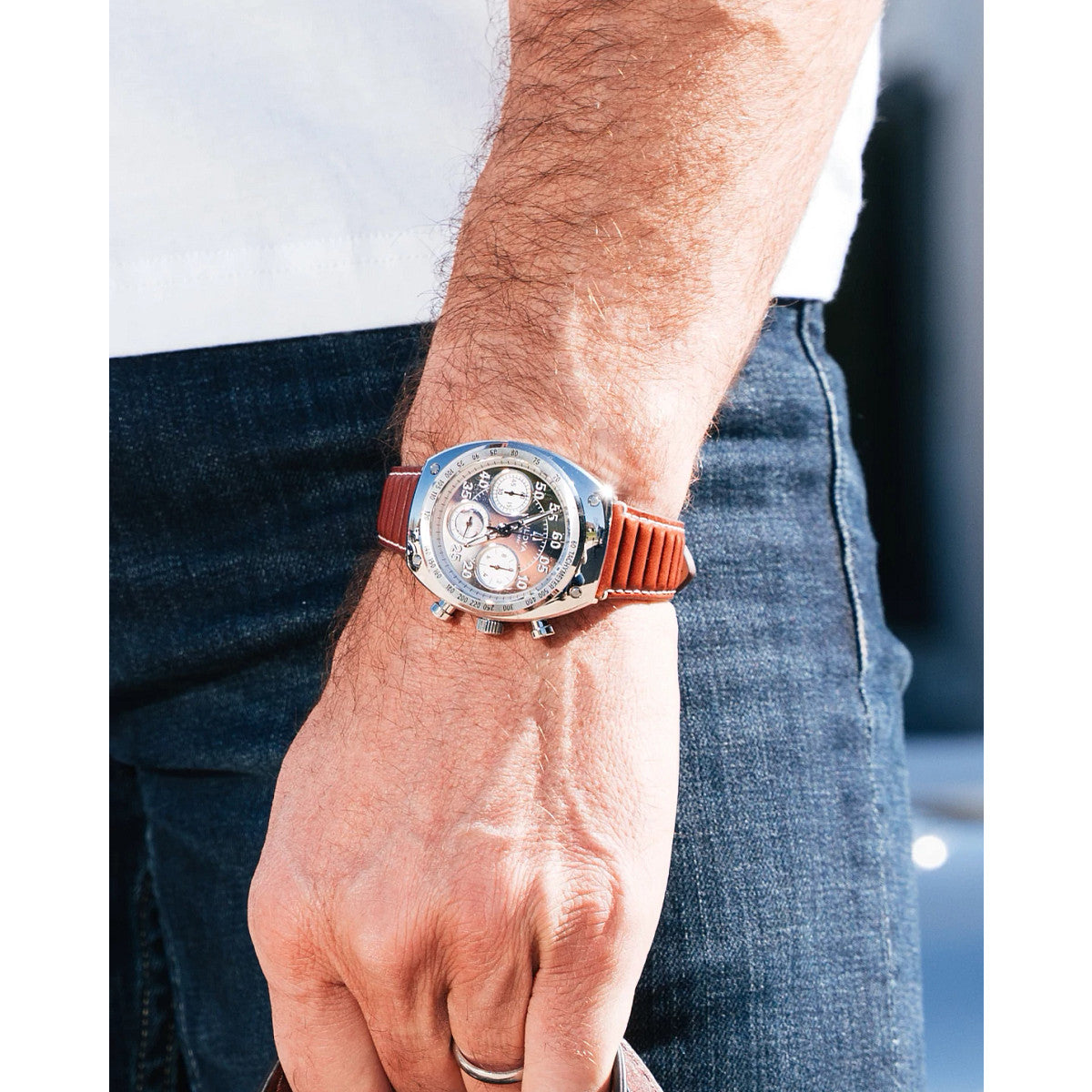 Bulova Shelby LP 96K118, 40.5mm dial stainless steel, Mens