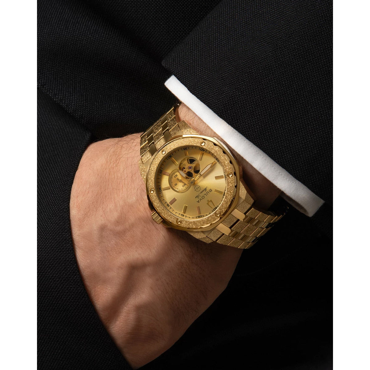 Bulova Marine Star 97A200, 44mm gold-tone dial stainless steel, Mens