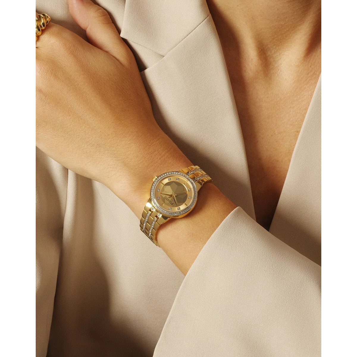 Bulova Phantom 97L176, 32.5mm champagne dial stainless steel, Ladies