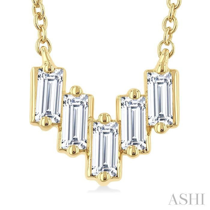 1/4 Ctw Baguette Cut Diamond Necklace in 14K Yellow Gold
