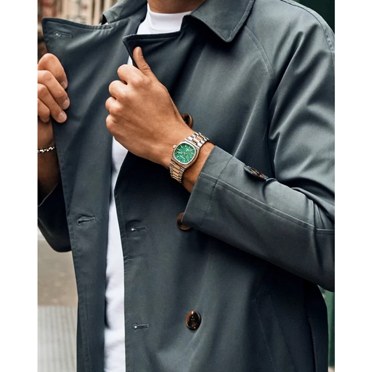 Bulova Super Seville 98A336, 35mm green dial stainless steel, Mens
