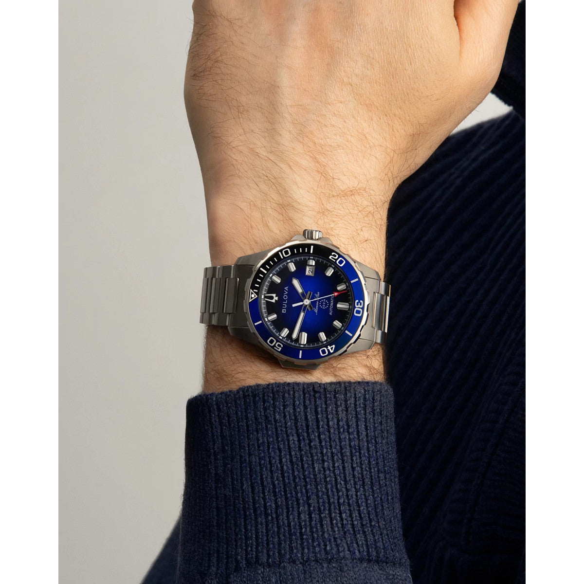 Bulova Marine Star 98B466, 41mm dial stainless steel, Mens