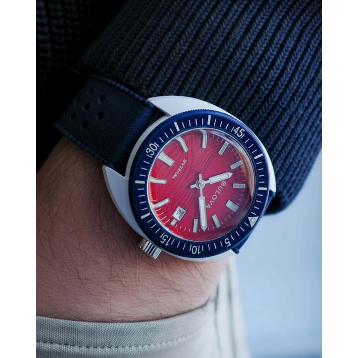 Bulova Snorkel 98B474, 41mm dial hybrid-ceramic, Mens