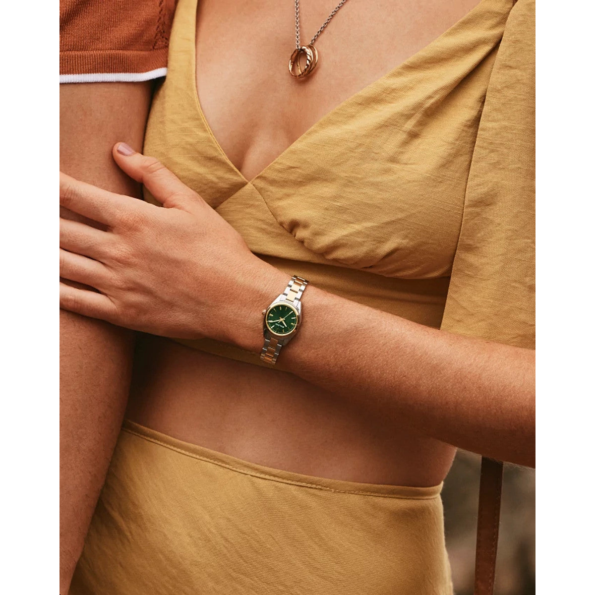 Bulova Surveyor 98L329, 22.7mm green dial stainless steel, Ladies