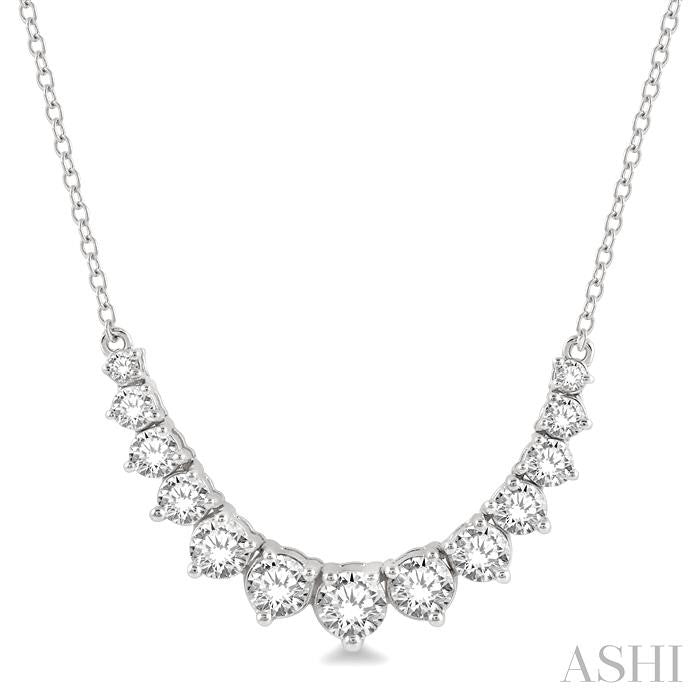1 Ctw Graduated Round Cut Diamond Smile Necklace in 14K White Gold