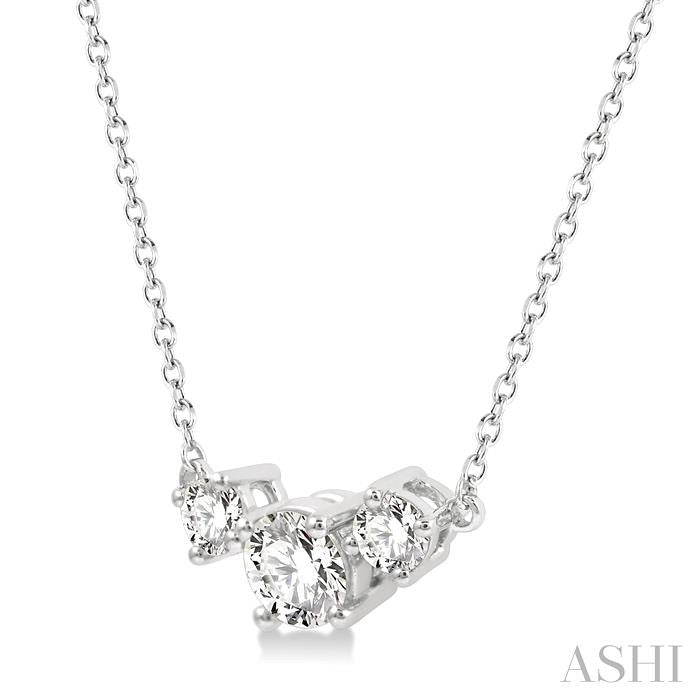1/2 Ctw Three Stone Round Cut Diamond Past Present and Future Necklace in 14K White Gold