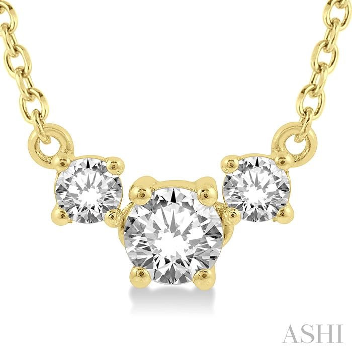 1/4 Ctw Three Stone Round Cut Diamond Past Present and Future Necklace in 14K Yellow Gold