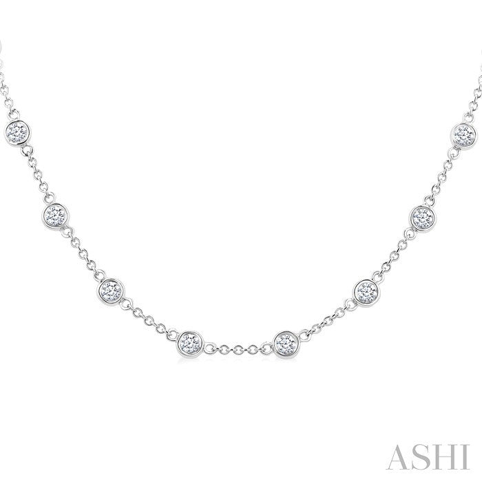 2 Ctw Bezel Set Round Cut Diamond Station Necklace in 14K White Gold