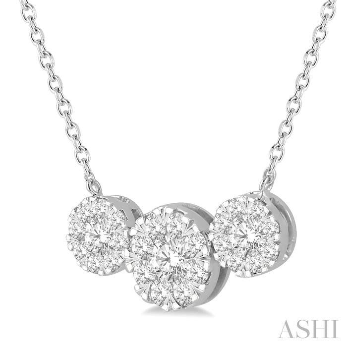 1 Ctw 3-Stone Past Present and Future Lovebright Round Cut Diamond Necklace in 14K White Gold