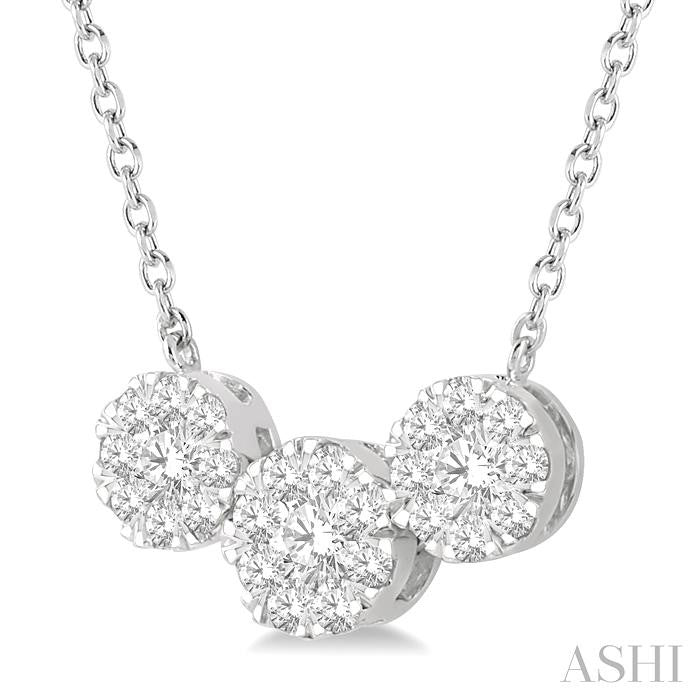1/2 Ctw 3-Stone Past Present and Future Lovebright Round Cut Diamond Necklace in 14K White Gold