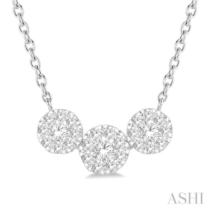 1/2 Ctw 3-Stone Past Present and Future Lovebright Round Cut Diamond Necklace in 14K White Gold