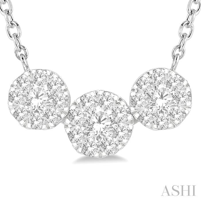 1/2 Ctw 3-Stone Past Present and Future Lovebright Round Cut Diamond Necklace in 14K White Gold