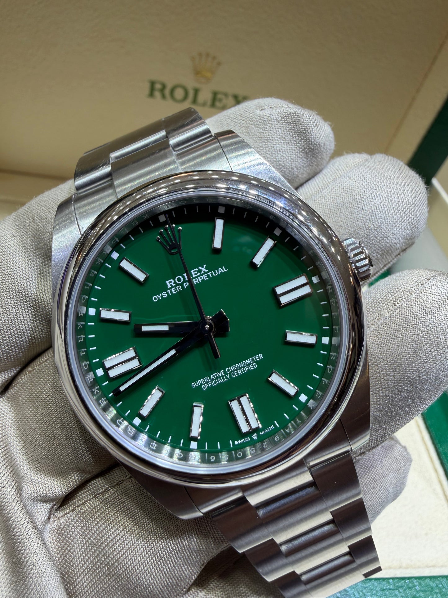 Rolex Oyster Perpetual 41 Green Dial 124300 (2023) – Pre-Owned Rolex for Sale | Monica Jewelers