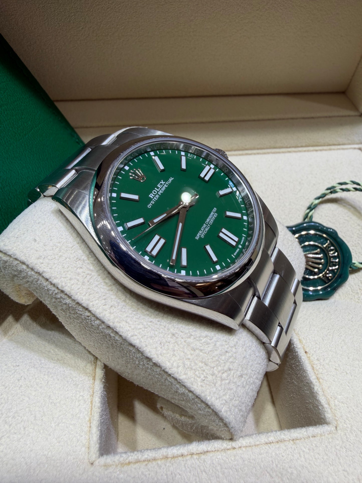 Rolex Oyster Perpetual 41 Green Dial 124300 (2023) – Pre-Owned Rolex for Sale | Monica Jewelers