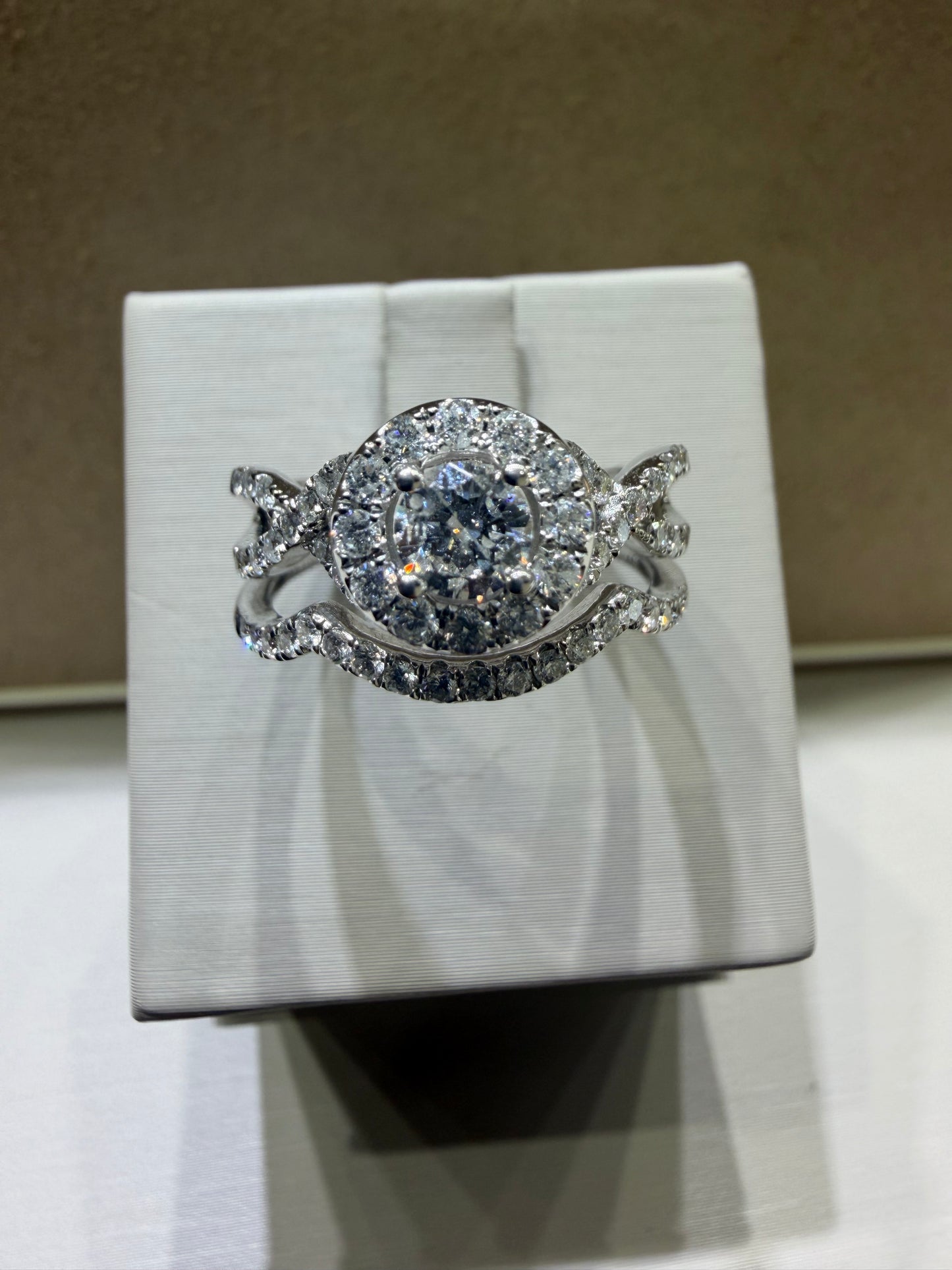 1 CTW Twist Halo Diamond Wedding Set | 14K White Gold, 0.31 CT Center