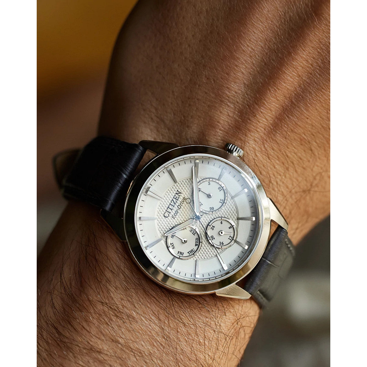 Citizen Rolan BU2110-01A view 4