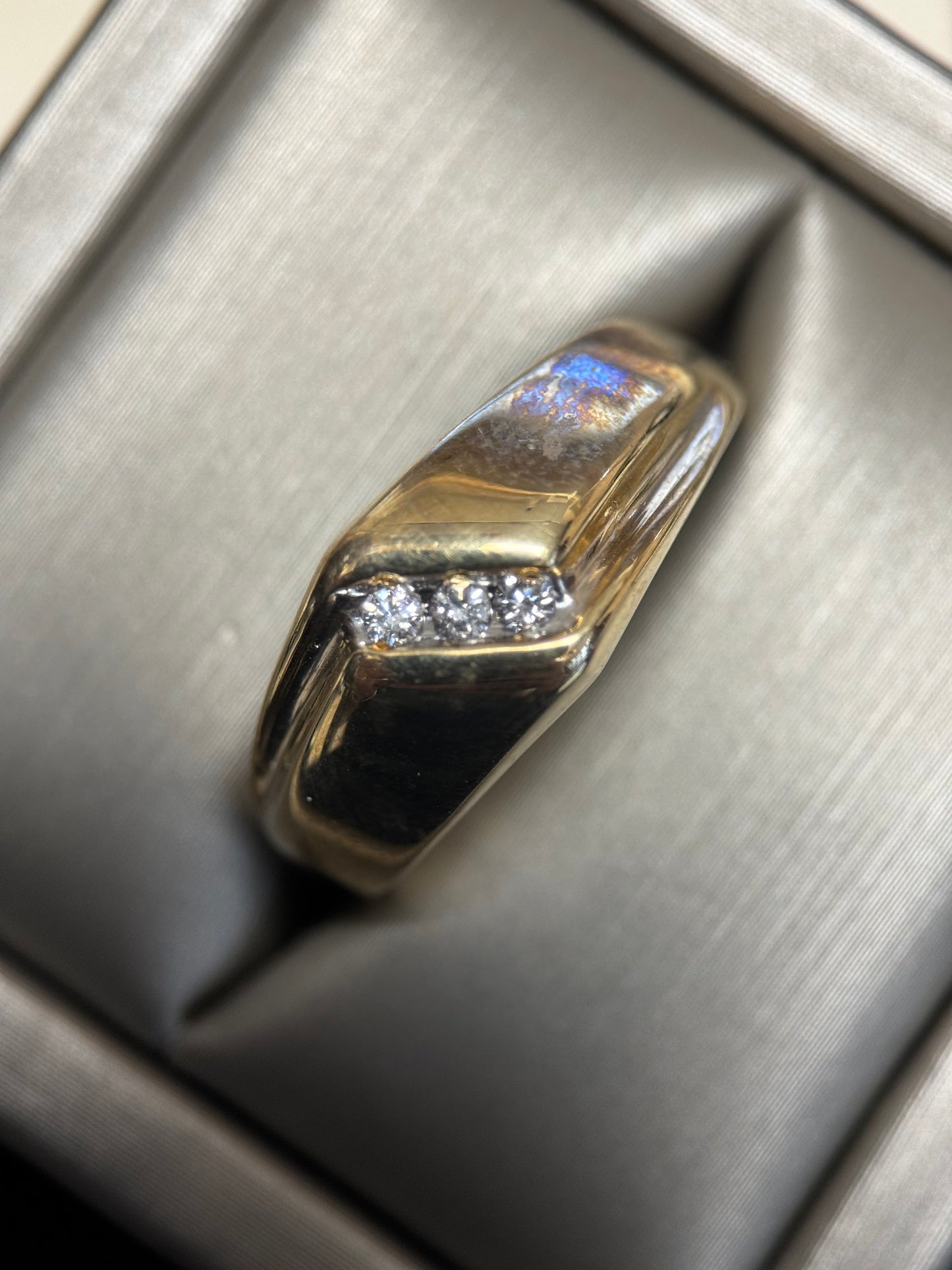 14k 3 stone Diamond Fashion bans